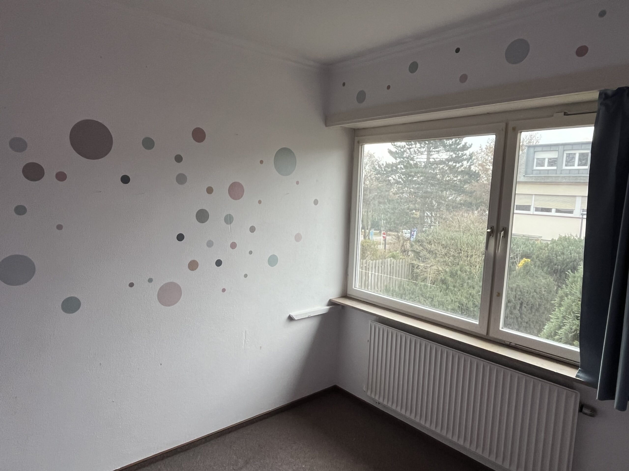 chambre-points-fenetre